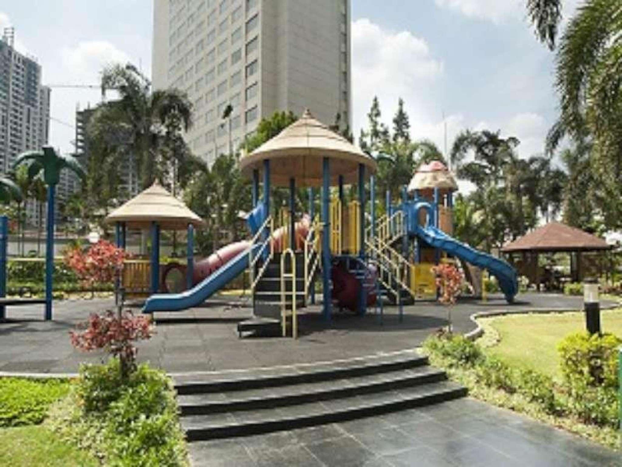 The Residences At Puri Casablanca Jakarta Exterior photo