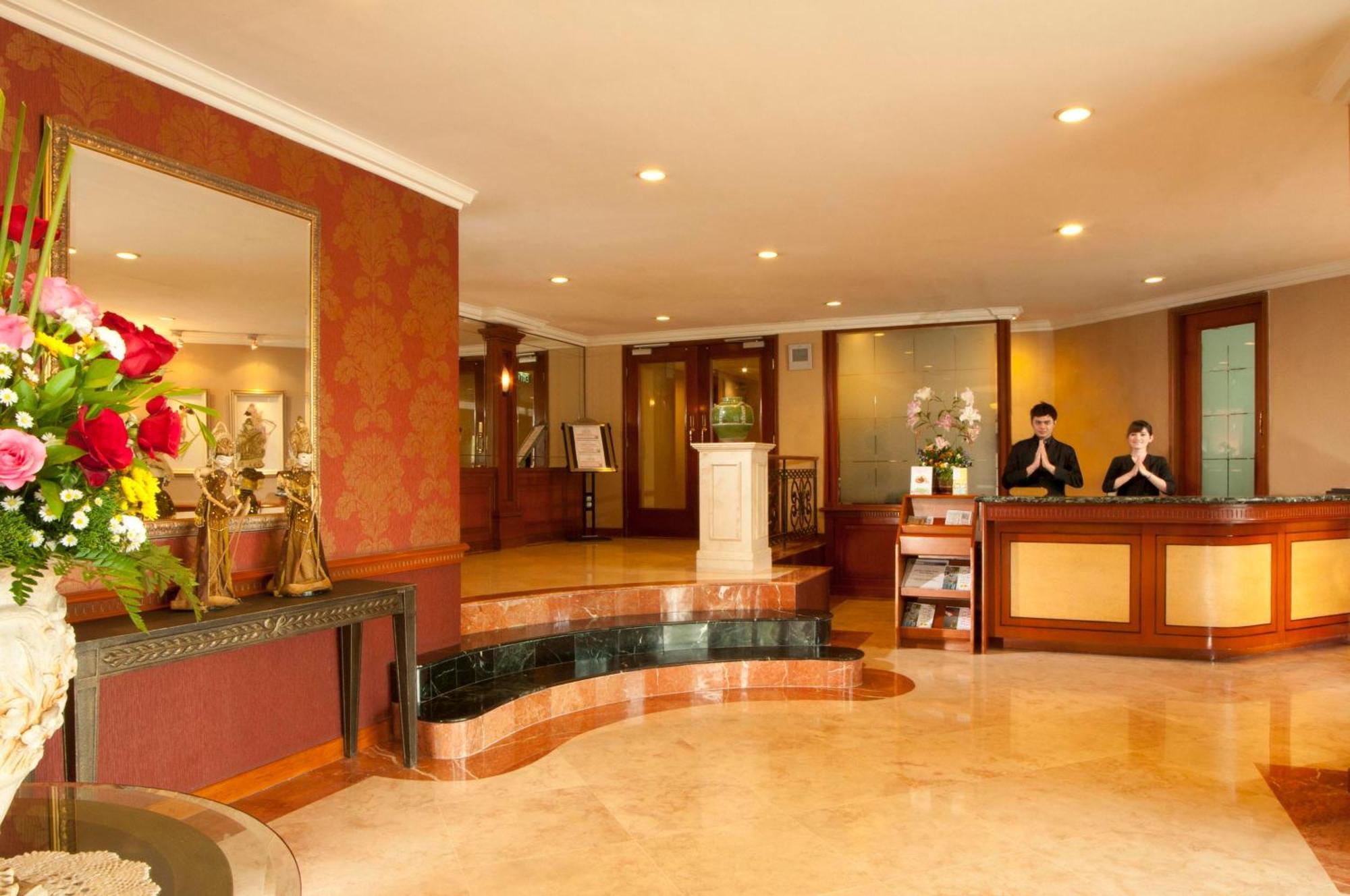 The Residences At Puri Casablanca Jakarta Exterior photo